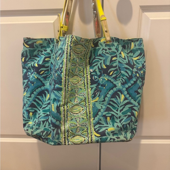 Lilly Pulitzer Tropical Tote Bag - Picture 6 of 10